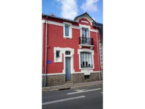 Mise en peinture de la façade d'une maison de caractère de Nantes (44200)