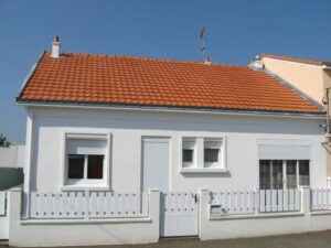 Nettoyage et vernis de rénovation de toiture à Nantes