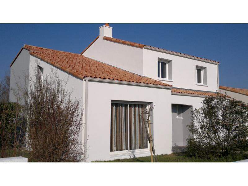 Rénovation de toiture tuiles terre cuite à Bouguenais (44)