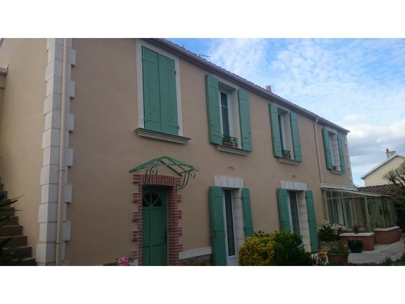 Restauration des façades d'une maison ancienne de Rezé
