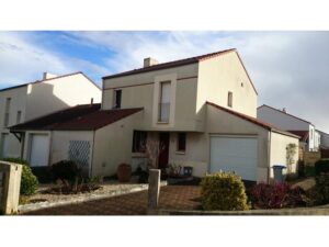 TRAVAUX DE RAVALEMENT A REZE (44440)